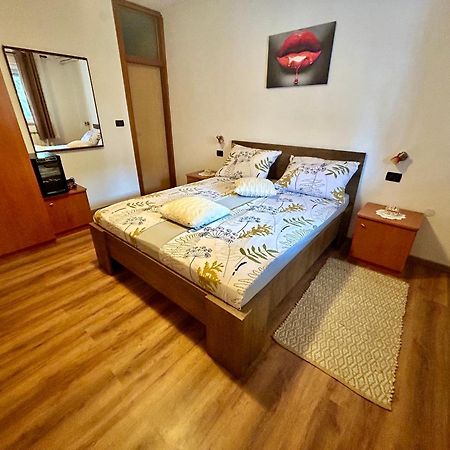 Guest House Casa Mia - Rooms & Apartments Rovinj Eksteriør billede