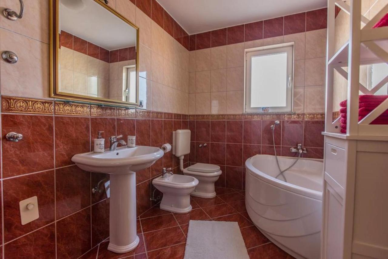 Guest House Casa Mia - Rooms & Apartments Rovinj Eksteriør billede